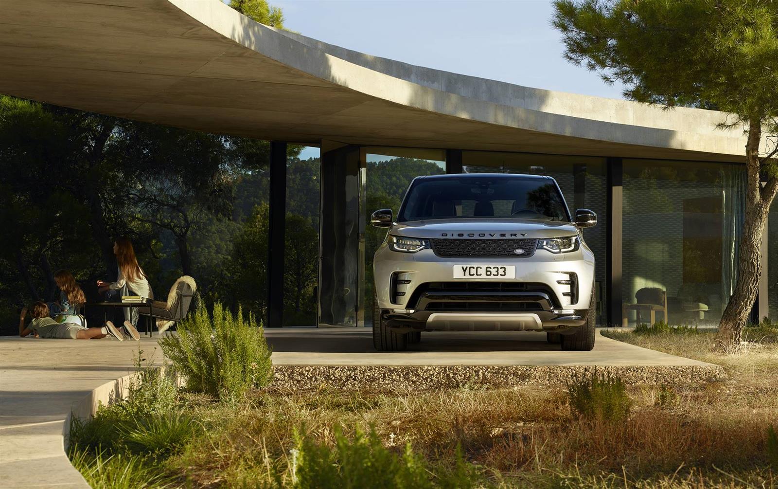 2019 Land Rover Discovery Landmark Edition